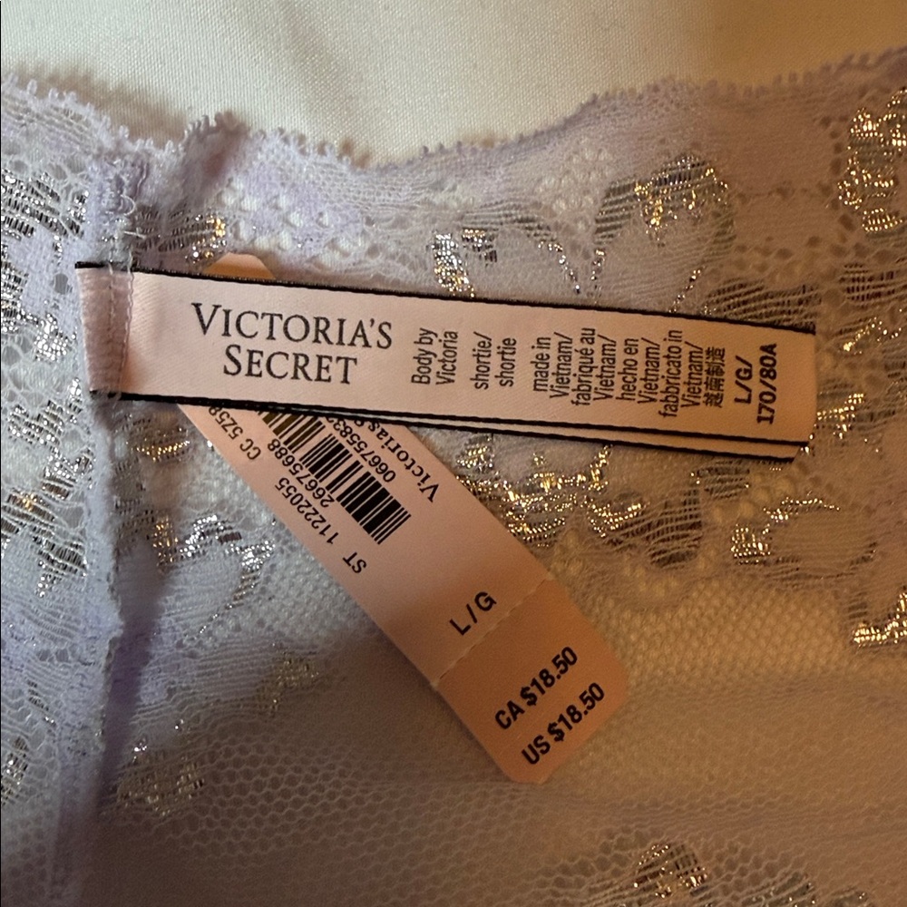 NWT Victoria's Secret Lavender Lace Bra and Panty Set - Picture 4 of 7